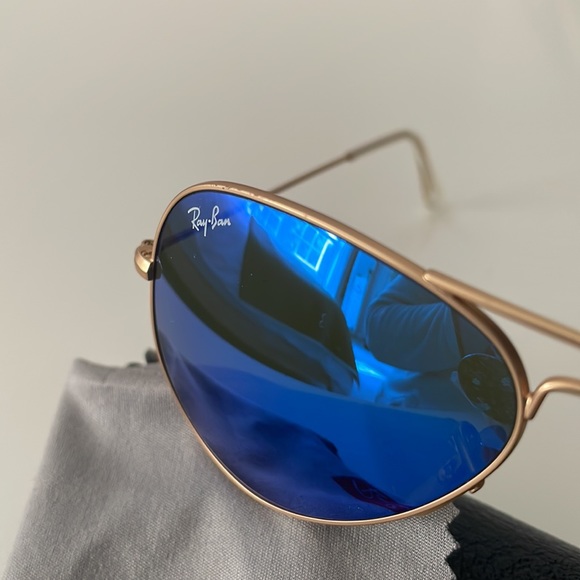 RayBan Aviators - Picture 4 of 6
